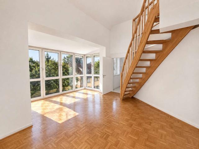 Renovierte Maisonettewohnung mit Stellplatz und Klimaanlage