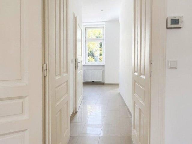 Renovierte Altbau Garconniere in guter Lage
