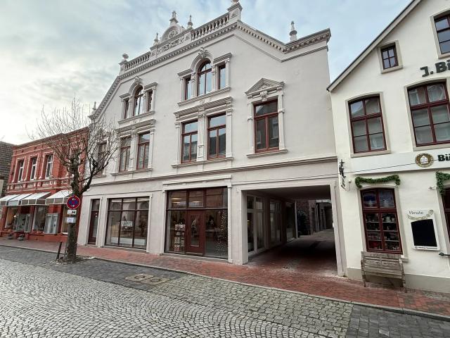 Renovierte Altbau Obergeschosswohnung mit Balkon in der Altstadt von Leer