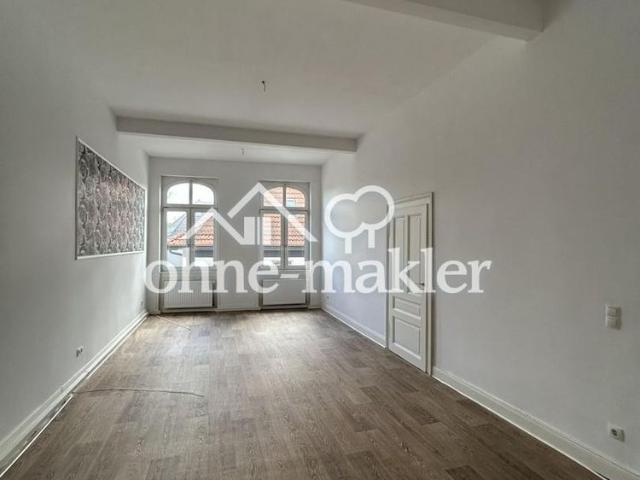 Renovierte Altbauwohnung im denkmalgeschützten Ensemble