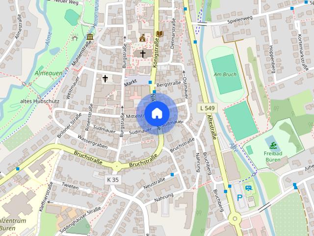 RENOVIERTE DACHGESCHOSSWOHNUNG, GROßZÜGIG GESCHNITTEN, MIT BALKON, TAGESLICHT VOLLBAD UND STELLPLATZ