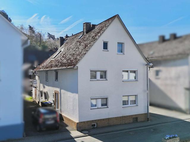 Renovierte Doppelhaushälfte in Dillenburg Niederscheld