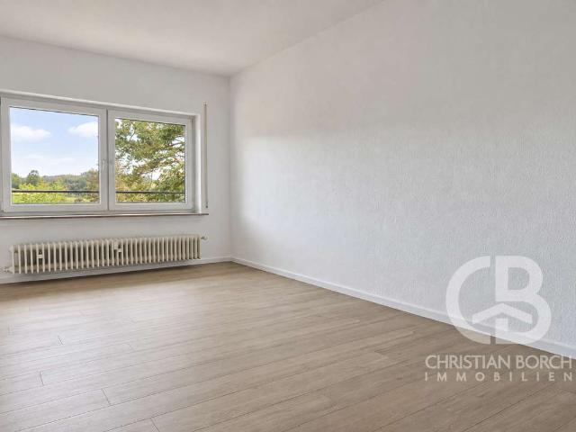 Renovierte Erdgeschosswohnung mit Loggia in Engelskirchen