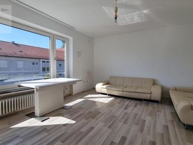 Renovierte, gut geschnittenen 4 Zimmer Wohnung in Neuburg