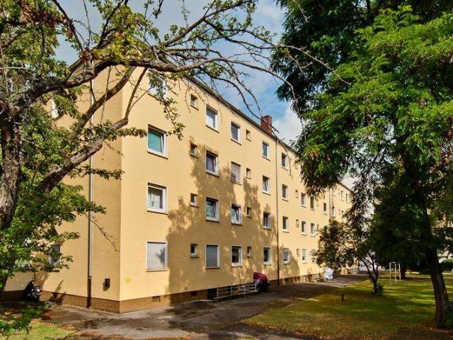 Renovierte, gemütliche 2,5 Zimmer Wohnung: Einzug ab sofort möglich