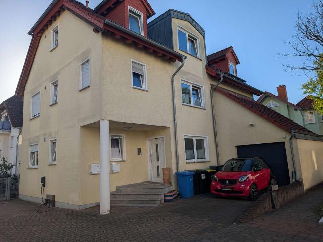 Renovierte, lichtdurchflutete 2 Zimmer Wohnung in Ginsheim mit EBK, Klimaanlagen und FBH