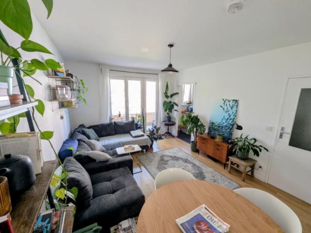 Renovierte Single Wohnung mit Balkon zur Zwischenmiete ONE person only