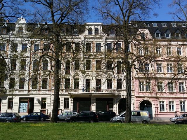 Renovierte, sonnige Südstadtwohnung 2.Obergeschoss