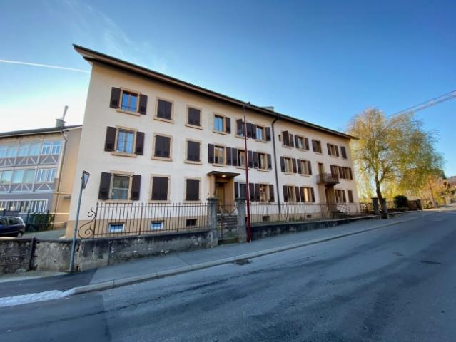 Renovierte und helle 3 Zimmer Wohnung