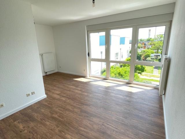 Renovierte, vermietete 2 ZKB Wohnung mit Stellplatz als Anlageobjekt