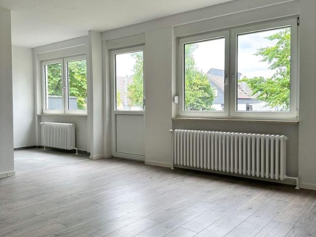 Renovierte Vierzimmerwohnung mit Balkon