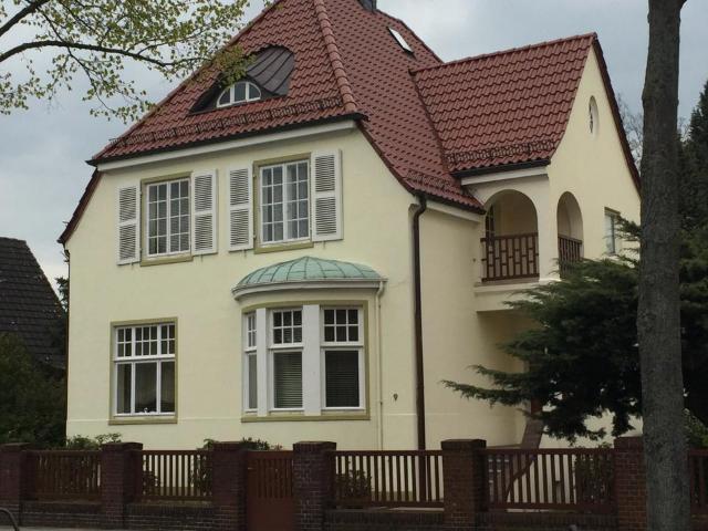 Renovierte Villa mit gr. Garten Baugrundstück OHNE Prov