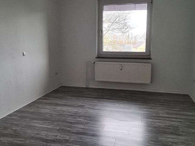 Renovierte Wohnung im Grünen mit Balkon!