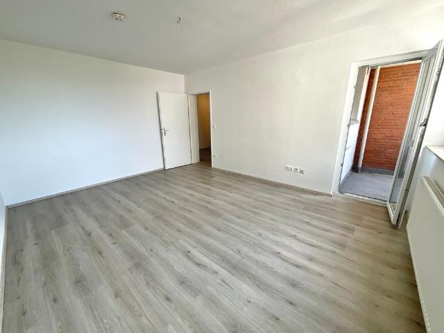 Renovierte Wohnung in Garath Ab sofort frei !