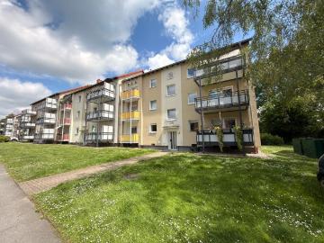 Renovierte Wohnung mit neuem Bad jetzt zugreifen
