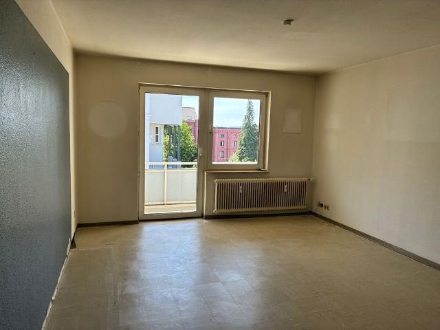 Renovierte Wohnung mit WBS