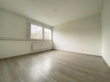 Renovierte Wohlfühlwohnung auf 3 Zimmern mit Blick ins Grüne!