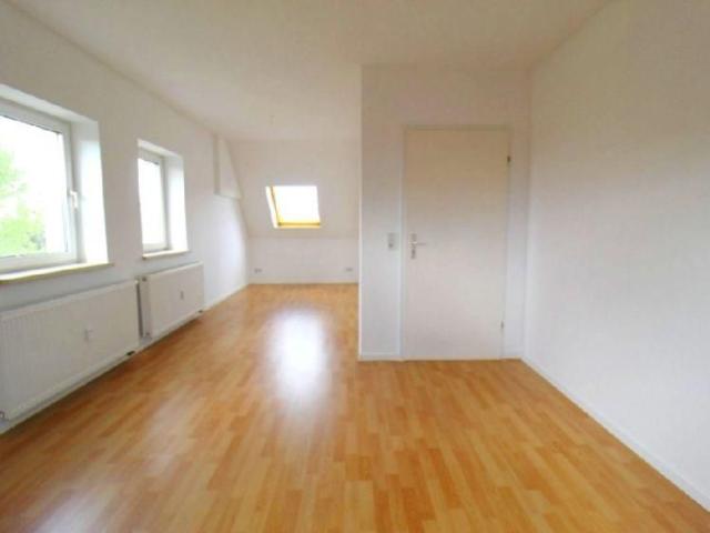 Renovierte Zweizimmer Wohnung im Grünen