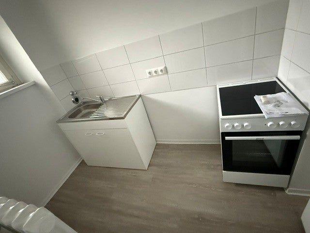 renovierte 1,5 Zimmer mit Balkon