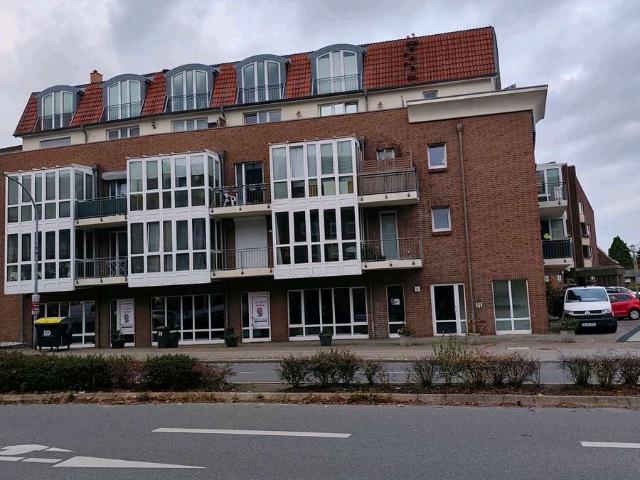 Renovierte 1 Zimmerwohnung mit Balkon auch als Büro nutzbar zu vermieten
