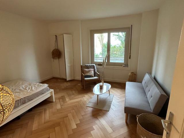 Renovierte 2.5 Zimmerwohnung im Beaumont Quartier