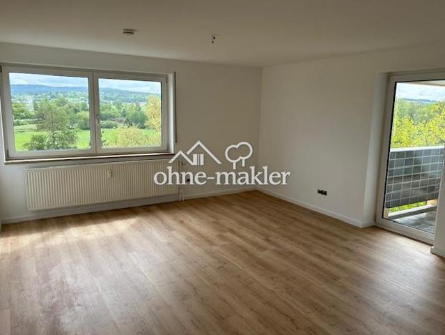 Renovierte 2.5 Zimmer Wohnung mit Balkon im Zentrum von Weiden