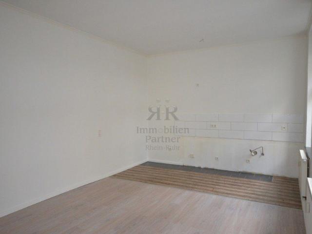 Renovierte 2 Raumwohnung im EG in energetisch saniertem Haus! Auch für ältere Bewohner geeignet!