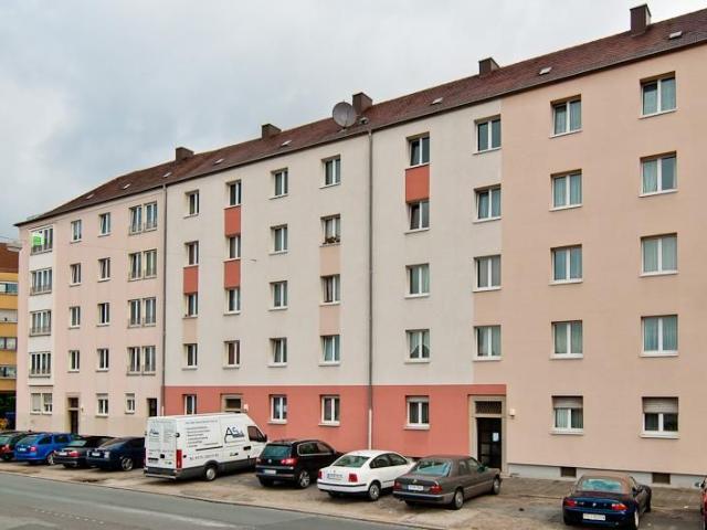 Renovierte 2 Zi. Wohnung ab sofort frei! Perfekt für junges Paar