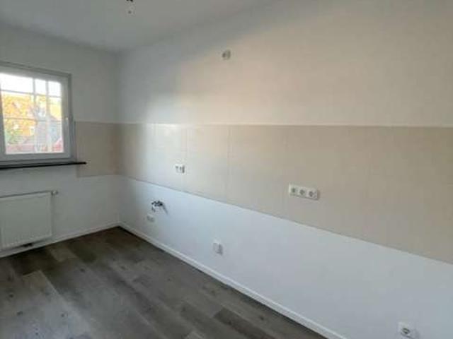 renovierte 2 Zi Wohnung, inkl. Gartenmitbenutzung