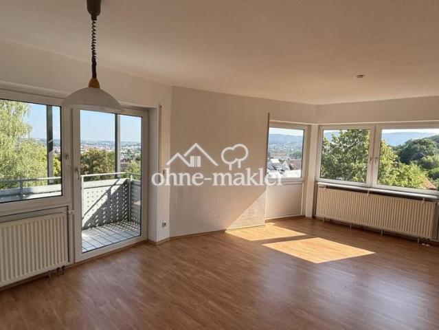Renovierte 2 Zi. Whg. in AA Zochental mit EBK, Aufzug, TG