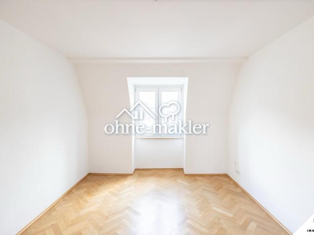 Renovierte 2 Zimmer + Balkon mit Altbaucharme im Szeneviertel Gostenhof! PROVISIONSFREI!
