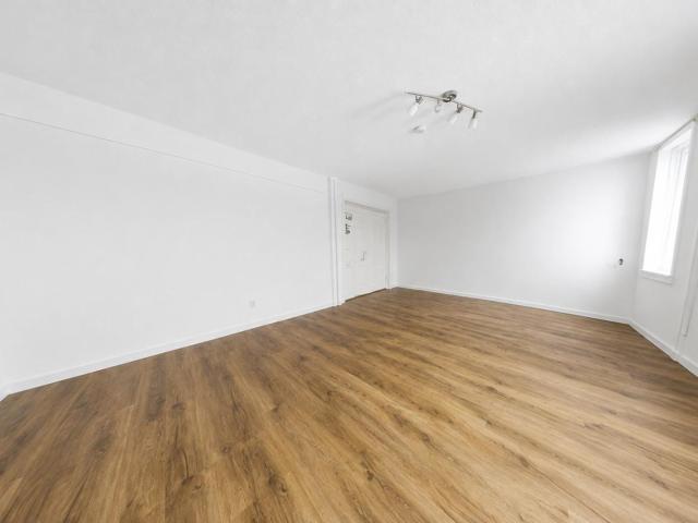 Renovierte 2 Zimmer Erdgeschosswohnung mit Einbauküche und Tageslichtbad in Nordstemmen