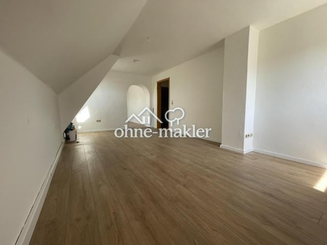 renovierte 2 Zimmer, frei ab sofort