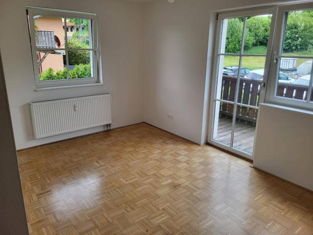 Renovierte 2 Zimmer Wohnung