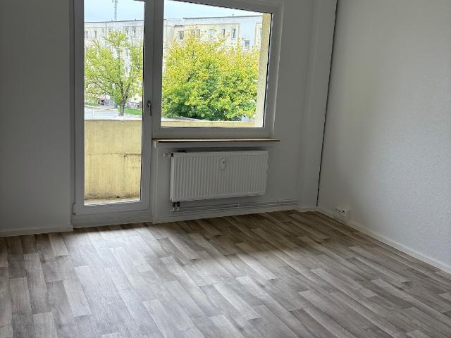 Renovierte 2 Zimmer Wohnung auf dem Kietz * ab sofort