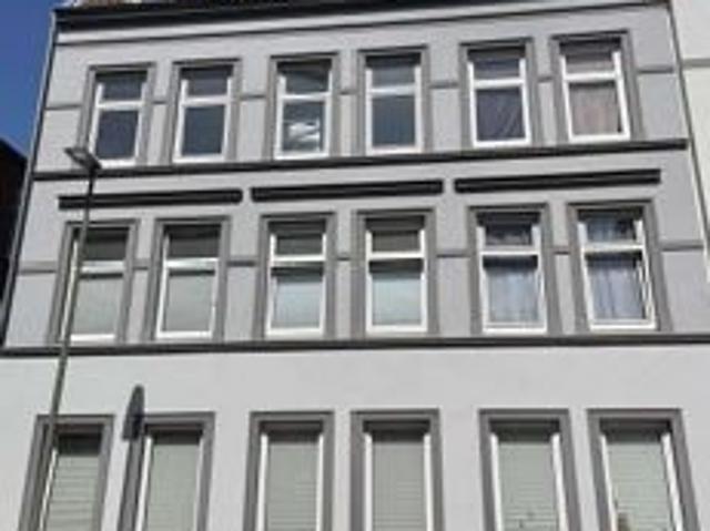 Renovierte 2 Zimmer Wohnung in der Anscharstr. 27 zu vermieten