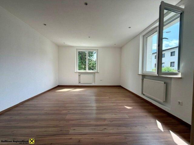Renovierte 2 Zimmer Wohnung in Zentrumslage von Hall