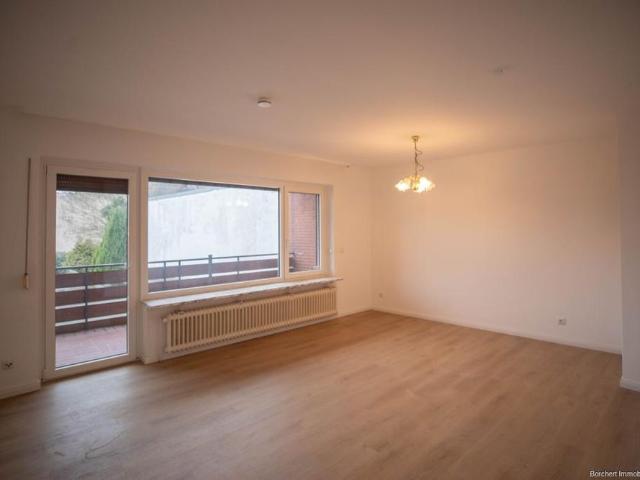 Renovierte 2 Zimmer Wohnung in zentraler Lage von Elmshorn zu vermieten!