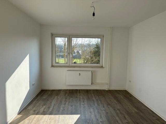 Renovierte 2 Zimmer Wohnung mit Balkon