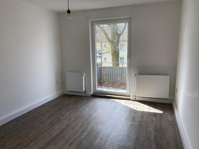 Renovierte 2 Zimmer Wohnung mit Balkon