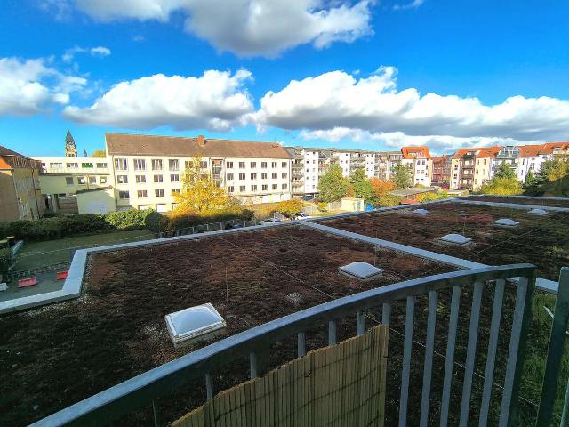 Renovierte 2 Zimmer Wohnung mit Balkon und Tiefgaragenstellplatz in Dessau Roßlau