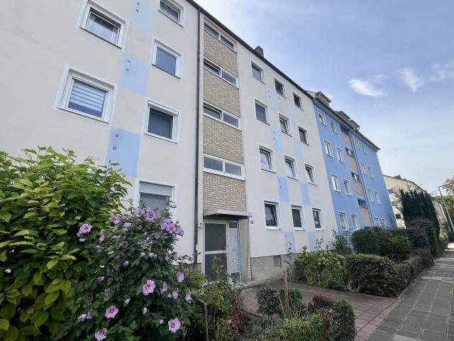 Renovierte 2 Zimmer Wohnung mit Balkon in Nürnberg!