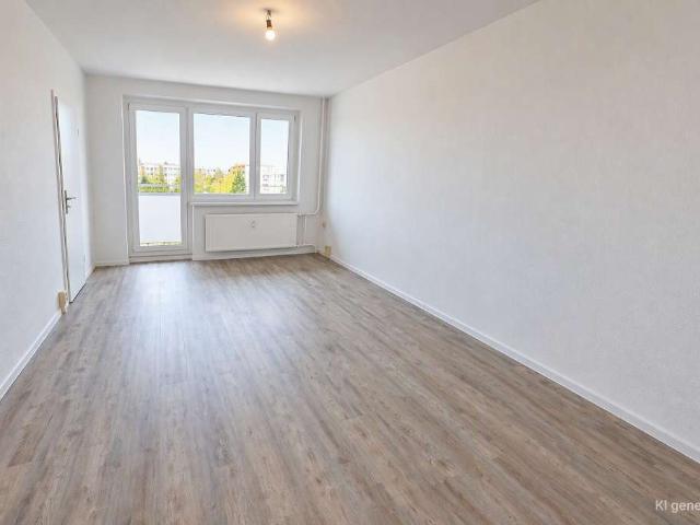 Renovierte 2 Zimmer Wohnung mit gemütlichem Balkon