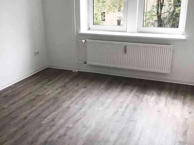 Renovierte 2 Zimmer Wohnung nähe Hauptbahnhof sucht nette Mieter