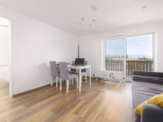 Renovierte 2 Zimmerwohnung mit Balkon!