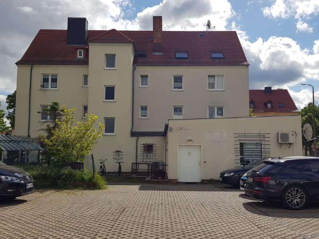 Renovierte 2 Zimmerwohnung mit Stellplatz im Hof