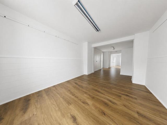 Renovierte 3 1/2 Zimmer Erdgeschosswohnung mit Einbauküche, Bad und Gäste WC in Nordstemmen