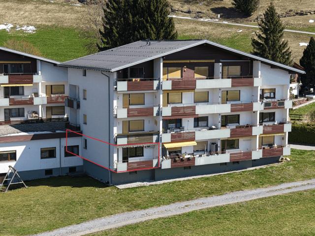 Renovierte 3.5 Zimmer Ferienwohnung Erdgeschosswohnung mit Balkon