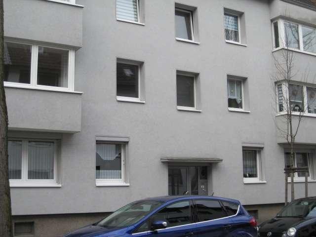 Renovierte 3,5 Zimmer Wohnung im 3. OG ca. 48 m² Wfl in einem wärmegedämmten 7 Familienhaus
