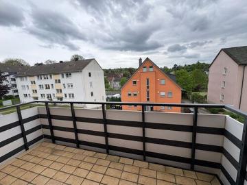 Renovierte 3,5 Zimmer Wohnung mit Balkon + Tageslichtbad im Hochschulviertel